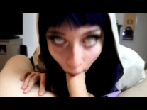 Cosplay Hinata Hyuga gives a blowjob under the hoodie